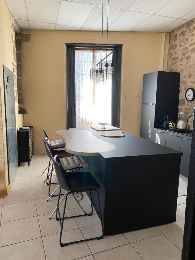 Poppy Appartement De Charme A 2 Min Centre-Ville Figeac Exterior foto