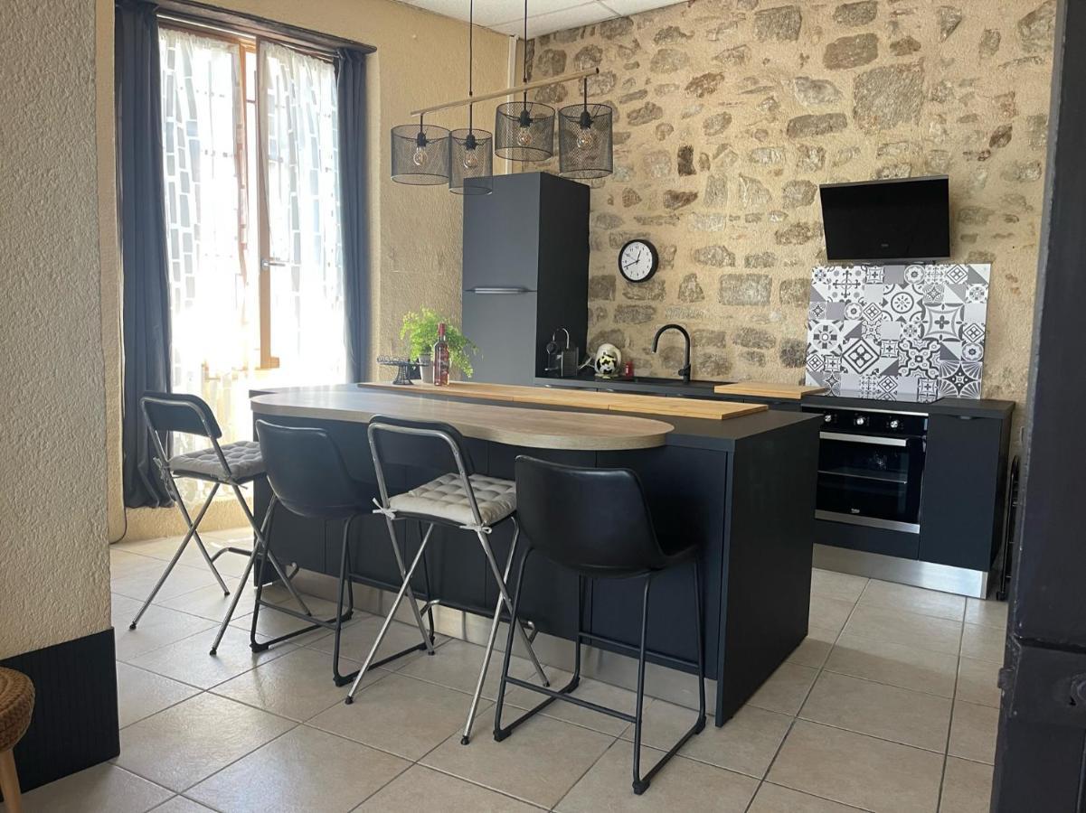 Poppy Appartement De Charme A 2 Min Centre-Ville Figeac Exterior foto