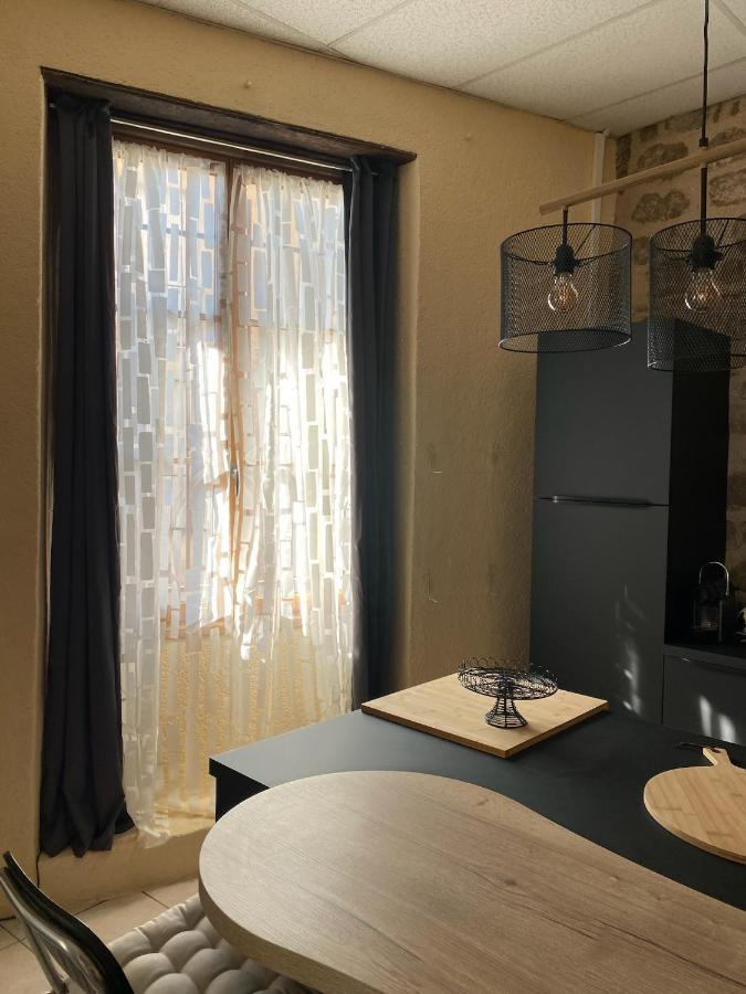 Poppy Appartement De Charme A 2 Min Centre-Ville Figeac Exterior foto